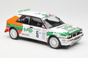 Lancia Delta HF Integrale Evo II Totip #5 A. Aghini / S. Farnocchia Rally Monte Carlo 1993 Kyosho 1:18 08348F Métal Moulé — image 6 sur 8