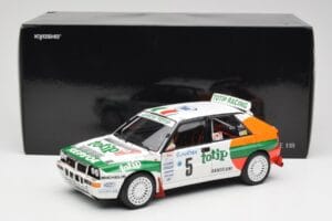 Lancia Delta HF Integrale Evo II Totip #5 A. Aghini / S. Farnocchia Rally Monte Carlo 1993 Kyosho 1:18 08348F Métal Moulé — image 8 sur 8