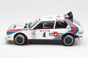 Lancia Delta S4 Martini #4 H. Toivonen / S. Cresto Rally Tour de Corse 1986 AUTOart 1:18 88620 Métal Moulé — image 4 sur 8