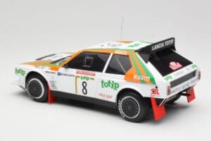 Lancia Delta S4 #8 D. Cerrato / G. Cerri Rally San Remo 1986 IXO 1:18 18RMC133 Métal Moulé — image 5 sur 6
