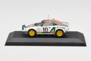Lancia Stratos #10 Team Alitalia S. Munari / S. Maiga Rally Monte Carlo 1976 Minichamps 1:43 430761210 Métal Moulé