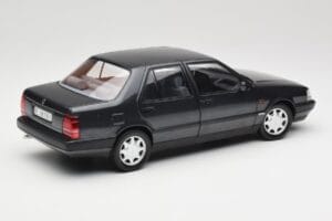 Lancia Thema Turbo 16V LX Serie II Noir Mitica 1:18 202010-D Métal Moulé — image 3 sur 8