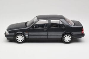 Lancia Thema Turbo 16V LX Serie II Noir Mitica 1:18 202010-D Métal Moulé — image 4 sur 8
