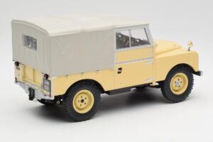 Lan Rover 88 Series 1 Hard Top Beige Clair MCG 1:18 MCG18368 Métal Moulé — image 3 sur 6