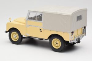 Lan Rover 88 Series 1 Hard Top Beige Clair MCG 1:18 MCG18368 Métal Moulé — image 4 sur 6