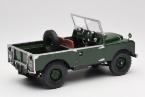 Land Rover 88 Series 1 Open Top Vert Foncé MCG 1:18 MCG18367 Métal Moulé — image 3 sur 6