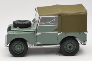 Land Rover 88 Series I Vert Minichamps 1:18 150168900 Métal Moulé — image 4 sur 8