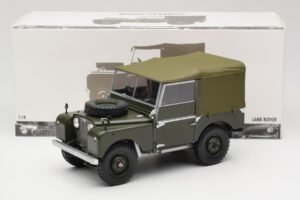 Land Rover 88 Series I Matt Green Minichamps 1:18 150168909 Métal Moulé — image 8 sur 8