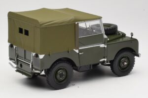 Land Rover 88 Series I Matt Green Minichamps 1:18 150168909 Métal Moulé — image 3 sur 8