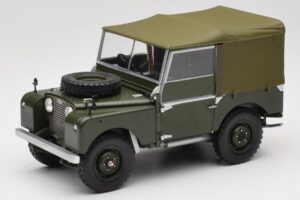 Land Rover 88 Series I Matt Green Minichamps 1:18 150168909 Métal Moulé