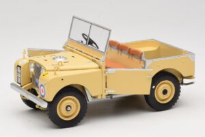 Land Rover 88 Series I RAF Beige Minichamps 1:18 150168911 Métal Moulé — image 2 sur 8