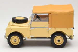 Land Rover 88 Series I RAF Beige Minichamps 1:18 150168911 Métal Moulé — image 4 sur 8