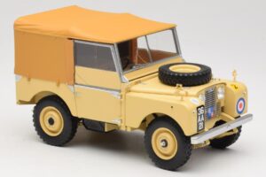 Land Rover 88 Series I RAF Beige Minichamps 1:18 150168911 Métal Moulé — image 6 sur 8