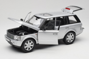 Land Rover Range Rover L322 Argent Welly 1:18 12536W Métal Moulé — image 2 sur 8