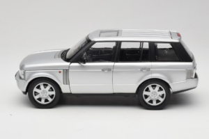 Land Rover Range Rover L322 Argent Welly 1:18 12536W Métal Moulé — image 4 sur 8
