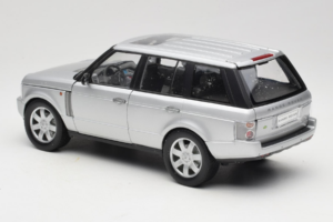 Land Rover Range Rover L322 Argent Welly 1:18 12536W Métal Moulé — image 7 sur 8