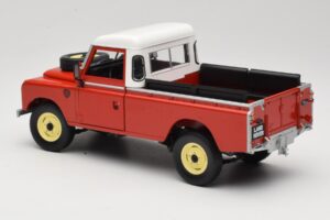 Land Rover Series I 109 Pickup Rouge Eagle Collectibles 1:18 440500 Métal Moulé — image 7 sur 8