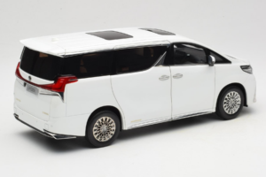 Lexus LM300h White Pearl Kyosho 1:18 08963WP Métal Moulé — image 3 sur 8