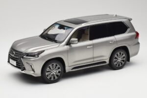 Lexus LX570 Sonic Titane Kyosho 1:18 08955T Métal Moulé