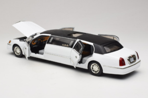 Lincoln Limousine Blanc Sun Star 1:18 1260 Métal Moulé — image 5 sur 8