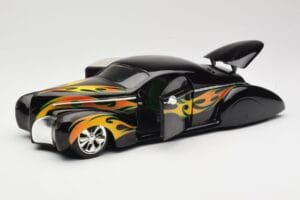 Lincoln Zephyr Scrape Custom Noir avec Flammes Hot Wheels 1:18 57319 Métal Moulé — image 2 sur 8