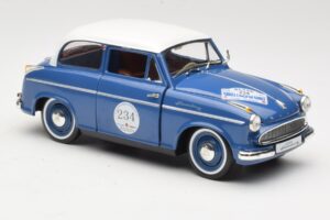 Lloyd Alexander TS #234 Bleu Revell 1:18 08463 Métal Moulé — image 6 sur 8