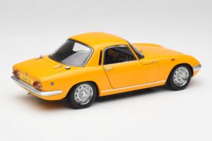 Lotus Elan S/E Racing Jaune AUTOart 1:18 75352 Métal Moulé — image 3 sur 8