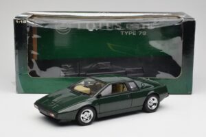 Lotus Esprit S1 Vert AUTOart 1:18 75302 Métal Moulé — image 8 sur 8