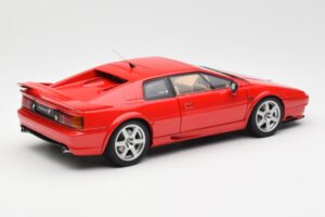 Lotus Esprit V8 Rouge AUTOart 1:18 75311 Métal Moulé — image 3 sur 8