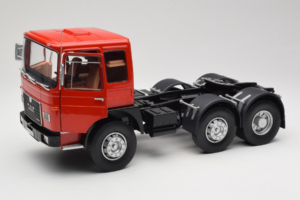 MAN 16304 F7 Rouge Road Kings 1:18 RK180053 Métal Moulé — image 2 sur 8