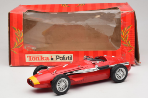 Maserati 250F Rouge Tonka 1:18 16724 Métal Moulé — image 6 sur 6