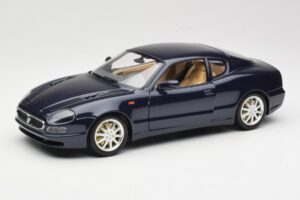 Maserati 3200 GT Noir Bburago 1:18 3371 Métal Moulé