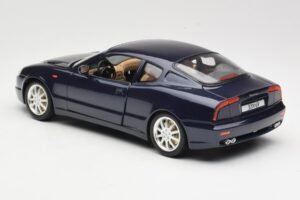 Maserati 3200 GT Noir Bburago 1:18 3371 Métal Moulé — image 7 sur 8