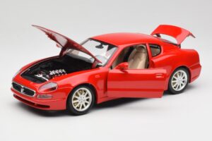 Maserati 3200 GT Rosso Mondiale Bburago 1:18 3341-M1 Métal Moulé — image 2 sur 8