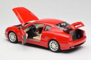 Maserati 3200 GT Rosso Mondiale Bburago 1:18 3341-M1 Métal Moulé — image 5 sur 8