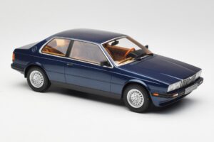 Maserati Biturbo Coupe Bleu Foncé Métallisé Minichamps 1:18 107123500 Métal Moulé — image 4 sur 6