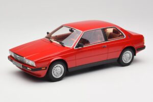 Maserati BiTurbo Coupe Rosso Corsa Minichamps 1:18 107123501 Résine