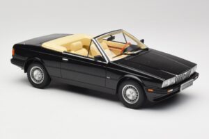 Maserati BiTurbo Spyder Noir Minichamps 1:18 107123531 Résine — image 4 sur 6