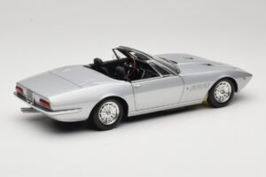Maserati Ghibli Spyder Argent Minichamps 1:18 100122330 Métal Moulé — image 3 sur 7