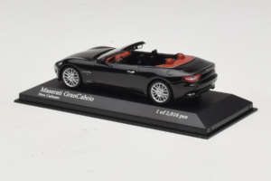 Maserati GranCabrio Noir Métallisé Minichamps 1:43 400123930 Métal Moulé — image 3 sur 5