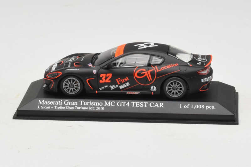 Maserati GranTurismo MC GT4 #32 J. Sicart Maserati MC 2010 Minichamps 1:43 400101232 Métal Moulé
