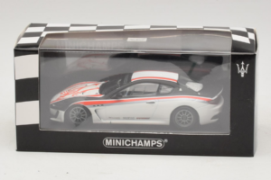Maserati GranTurismo MC GT4 Trofeo GranTurismo MC Test Car 2010 Minichamps 1:43 400101201 Métal Moulé — image 4 sur 4