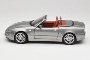 Maserati 4200 GT Spyder Gris Bburago 1:18 18-12019 Métal Moulé — image 4 sur 8