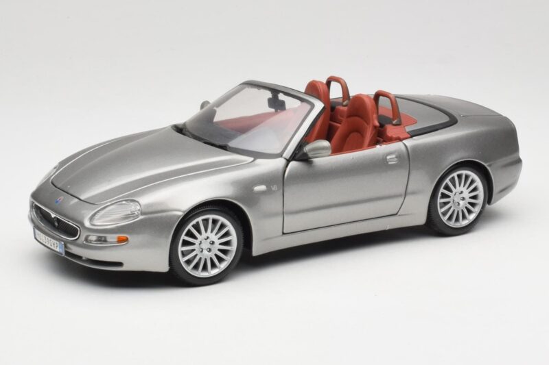 Maserati 4200 GT Spyder Gris Bburago 1:18 18-12019 Métal Moulé