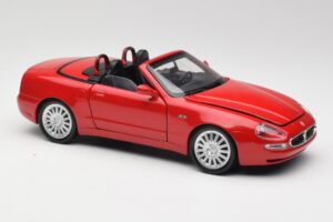 Maserati GT Spyder Rouge Bburago 1:18 34097 Métal Moulé — image 6 sur 8