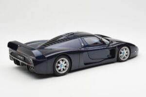 Maserati MC12 Road Car Bleu Metallic AUTOart 1:18 75802 Métal Moulé — image 3 sur 8