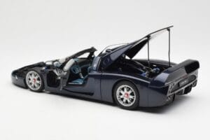 Maserati MC12 Road Car Bleu Metallic AUTOart 1:18 75802 Métal Moulé — image 5 sur 8