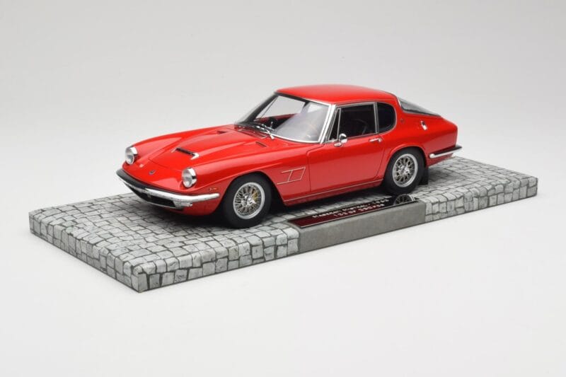 Maserati Mistral Rouge Minichamps 1:18 107123422 Résine
