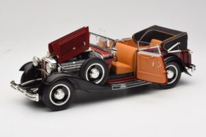 Maybach DS8 Zeppelin Rouge Anson 1:18 30413 Métal Moulé — image 2 sur 8