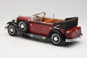 Maybach DS8 Zeppelin Rouge Anson 1:18 30413 Métal Moulé — image 7 sur 8